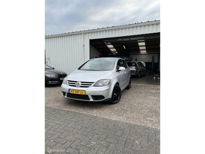 Volkswagen Golf Plus 1.6 FSI Comfortline AutomaatNaviAirco