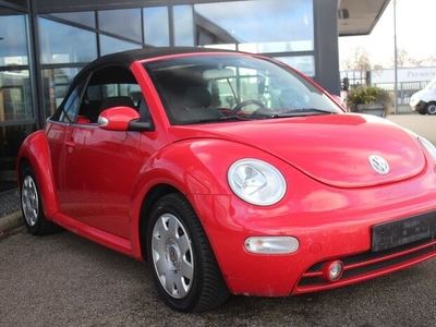 Volkswagen - New Beetle 1.4 High Line - 2003