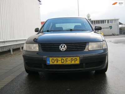 Volkswagen Passat 1.6 Comfortline