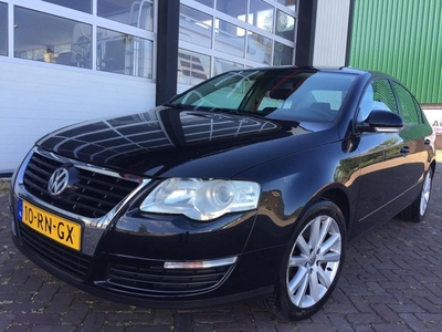 Volkswagen Passat 1.6 FSI Trendline BJ2005 EURO4 AIRCO