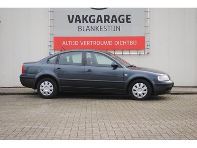 Volkswagen Passat 1.6 Trendline