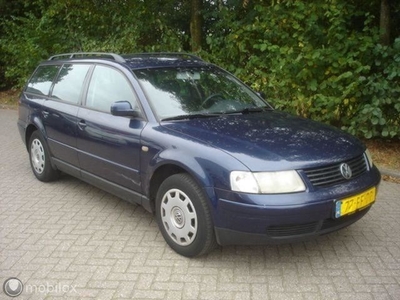 Volkswagen Passat Variant - 1.9 TDI 85 KW airco/cruise