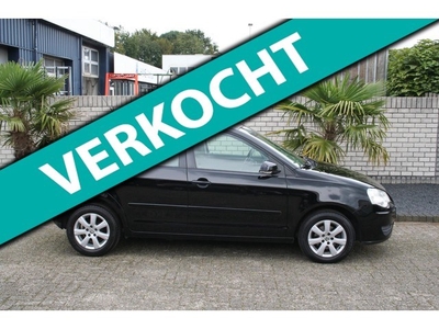 Volkswagen Polo 1.2-12V Sportline 5 deurs airco