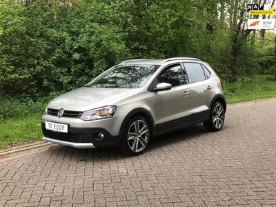 Volkswagen Polo 1.2 TSI Cross (bj 2010) AUTOMAAT / VOLL