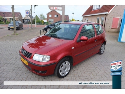 Volkswagen Polo 1.4 16V 75PK Automaat