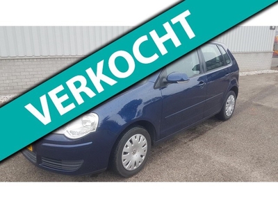 Volkswagen Polo 1.4-16V Sportline