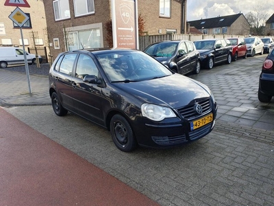 Volkswagen Polo 1.4 TDI 80pk Comfortline AIRCO CRUISE 5DRS