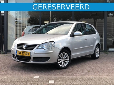 Volkswagen Polo 1.6 16V Optive-VERKOCHT!!