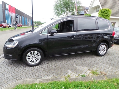 Volkswagen Sharan 2.0 TDI 141pk DSG Grijs kenteken