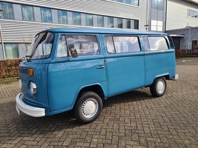 VOLKSWAGEN T2B BUS 1976