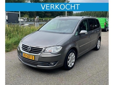 Volkswagen Touran 1.4 16V TSI 170pk Highline DSG LEER