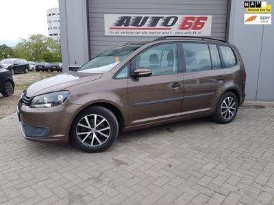 Volkswagen Touran 1.6 TDI Highline BlueMotion 7p. Apk tot