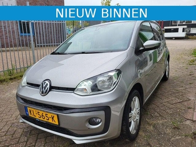 Volkswagen Up 1.0 60pk high up! 2016!!