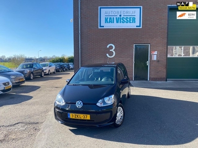 Volkswagen Up! 1.0 move up! Bj.15 / Navi / airco / 5 Drs