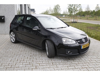 Volkswagen V GTI (golf 5)