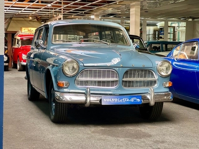 Volvo Amazon Combi Vroeg model, vers gespoten, nieuw chroom