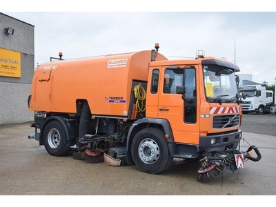 Volvo FL 618 4X2 (bj 2004)