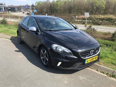 Volvo V40 1.6 D2 R-Design Auto is verkocht CAR SOLD