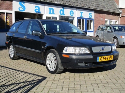 Volvo V40 1.8 (2000)