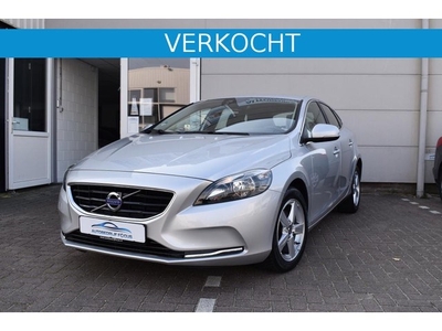 Volvo V40 D2 Momentum PDC/NAV/CRUISE