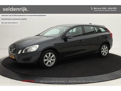 Volvo V60 1.6 T3 Kinetic Navigatie Cruise control