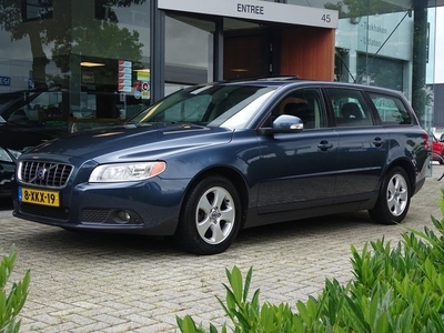 Volvo V70 2.0D Momentum Schuifdak Bluetooth Cruise Elekt.