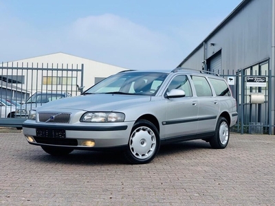 Volvo V70 2.4 T AWD Bijtellingsvriendelijk Topstaat! 1e Eig.