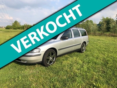 Volvo V70 2.4 T Comfort Line Super onderhouden Nieuwe APK