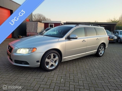 ##VERKOCHT## Volvo V70 2.5FT Momentum nieuw G3 systeem