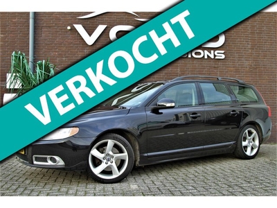 Volvo V70 2.5T Momentum Leer/Trekhaak/Parkeersensoren