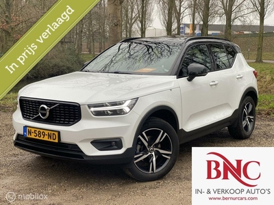 Volvo XC40 1.5 T3 R-Design met Pano/Camera/PDC/Line Assist!!