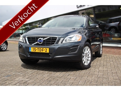 Volvo XC60 2.0 D3 Momentum 1e EIGENAAR_DEALER-OND._NL-AUTO