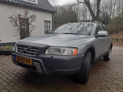 Volvo XC70 2.4 D5 dealer onderhouden (bj 2007, automaat)