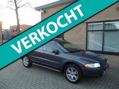 Volvo XC70 2.5 T Momentum NL Auto!