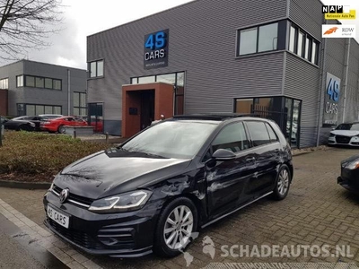 VW Golf 1.5 TSI R-LINE