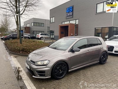 VW Golf 2.0 R S&S/NAVI/DYNAUDI/BULLX EXHAUST RIJDBAAR!