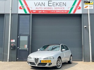 Alfa Romeo 147 1.6 T.Spark Collezione II Blackline 5D