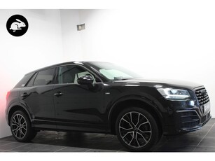 Audi Q2 35 TFSI S-Line/19 inch/All Black/Leder/Navi/Led