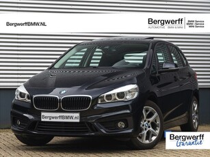 BMW 2 Serie Active Tourer 220i - Pano - Trekhaak - Hifi -