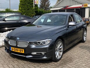 BMW 3-serie 320i Sedan High Executive 2013 Leer Xenon Navi