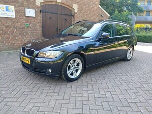 BMW 3 Serie Touring 318i Business Line Leer/Clima/Navi