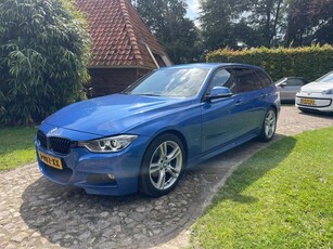 BMW 3-serie Touring 320i High Executive- M