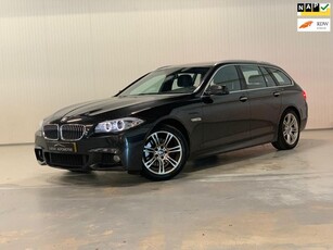 BMW 5-serie Touring 520i NAP M-SPORT TREKHAAK ZWART