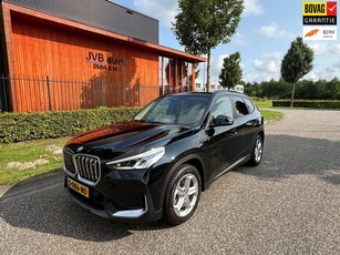 BMW IX1 XDrive30 Trekhaak, stoelverwarming