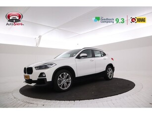 BMW X2 sDrive20i Executive - Leer, Stoelverwarming, Cruise