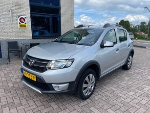 Dacia Sandero 0.9 TCe Stepway Laureate-NAV-trekhaak-pdc