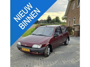 Ford Fiesta 1.3 Cheers oldtimer!!! Zonder APK en garantie!!!