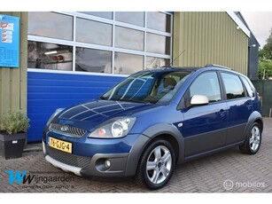 Ford Fiesta 1.4-16V CrossroadTrekhaakNette auto5-DRS