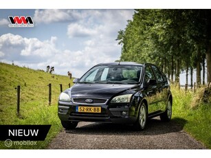 Ford Focus 1.6-16V Ambiente VERKOCHT !