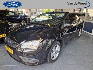 Ford Focus Coupé-Cabriolet 1.6-16V Pininfirina